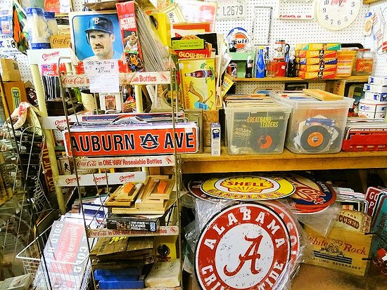 antique center ii cluttered